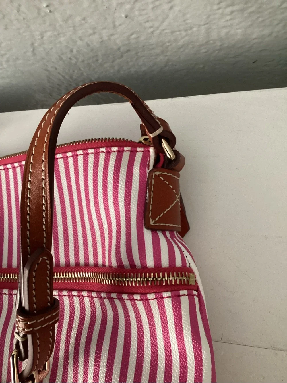 Dooney & Bourke stylish pink